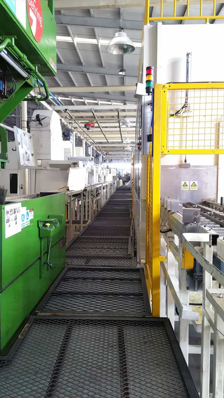 bevictor伟德NAVECO F1缸体线的新技术